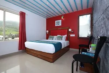 *** Hotel Oyo 8653 Achus Inn Munnar India